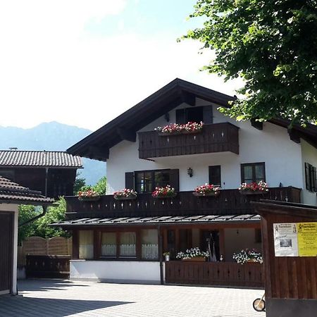 Ferienwohnung Franzi Garmisch-Partenkirchen Exterior foto